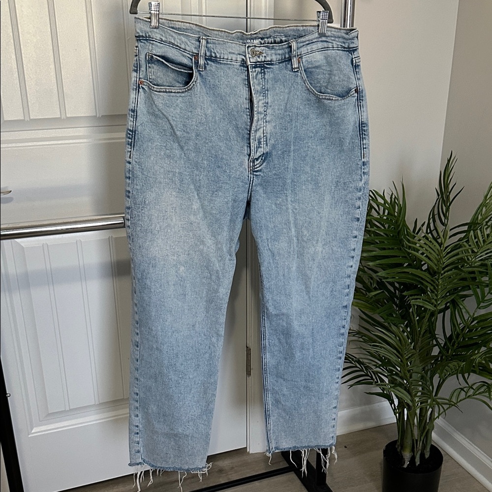 Old Navy Light Blue women’s extra high rise sky hi straight leg Jeans